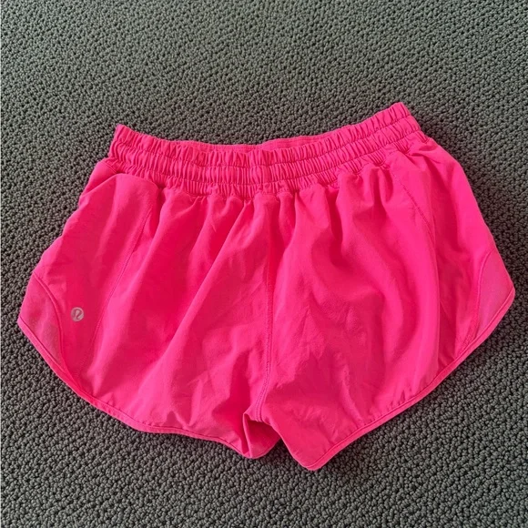 Lululemon hotty hot shorts LIMITED EDITION SONIC PINK - Picture 2 of 3
